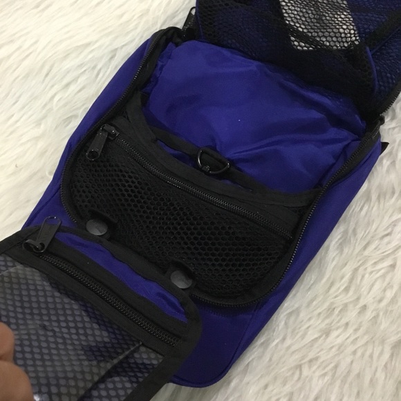 L.L. Bean blue small traveling organizer zipper bag - Picture 4 of 5